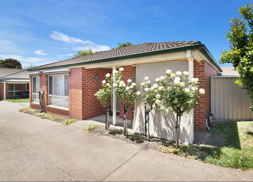 2/1016 Howitt Street, Wendouree, VIC 3355