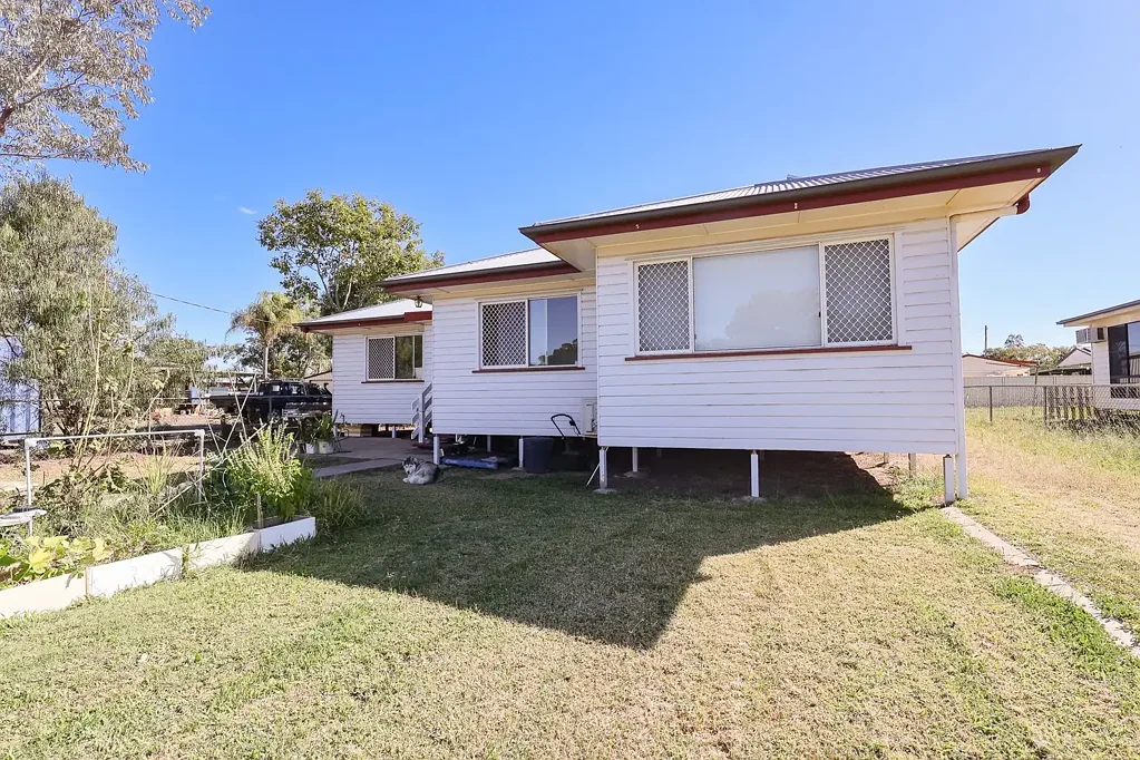 45 Downs Street, Roma, QLD 4455