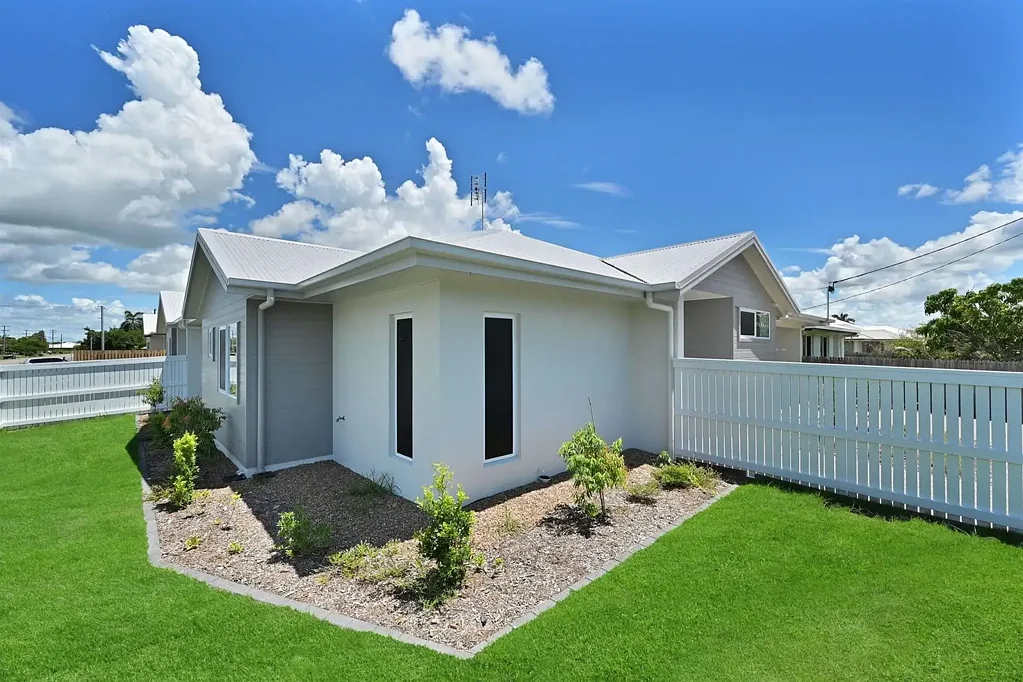 Rasmussen 3 Bedroom NDIS SDA GROUND FLOOR DUPLEX VILLA  - Positive Cash Flow!