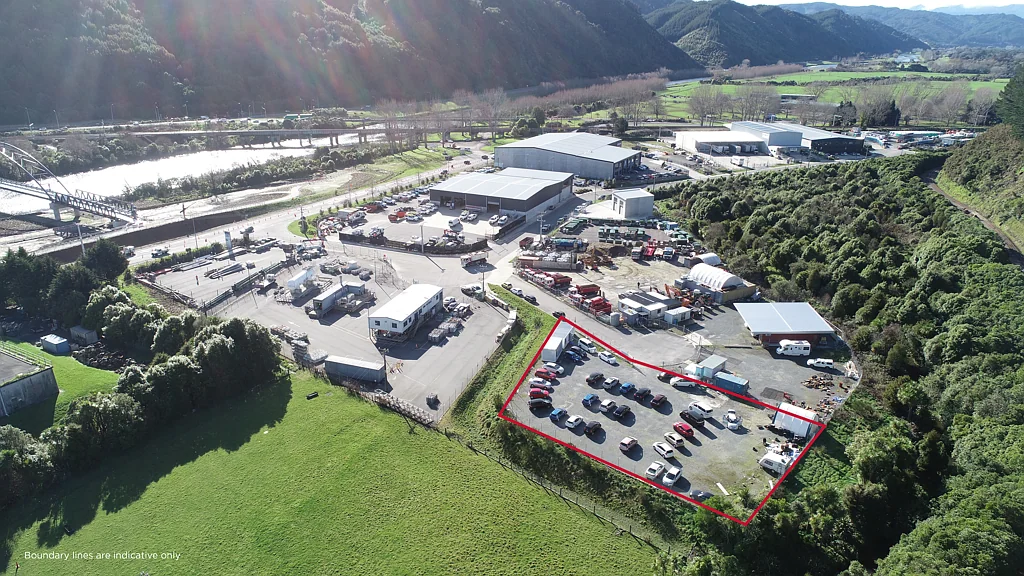 Silverstream Convenient yard in sought-after Silver Stream!
