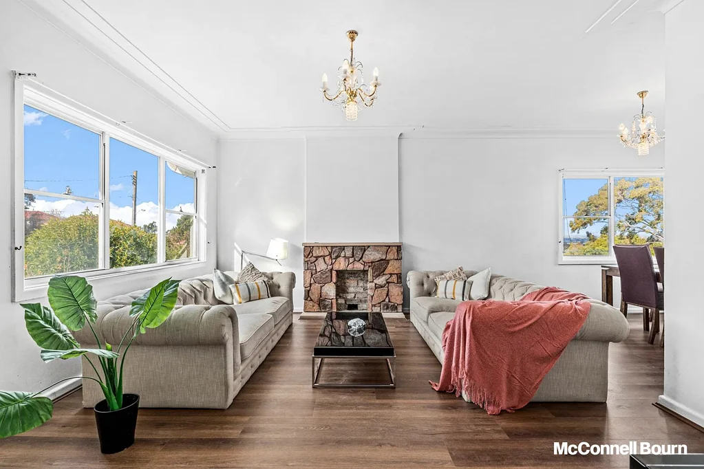Spacious Family Home with Exceptional Potential in Ermington