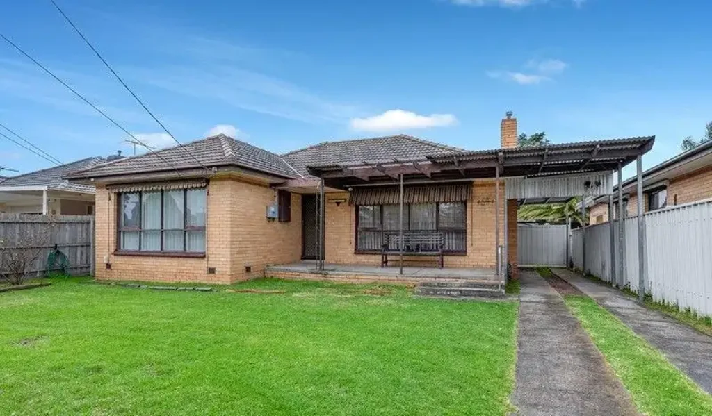 Comfortable Family Home in Prime St Albans Location!