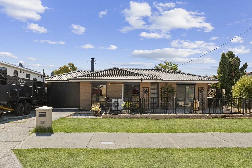 29 Millgrove Avenue, Cooloongup, WA 6168