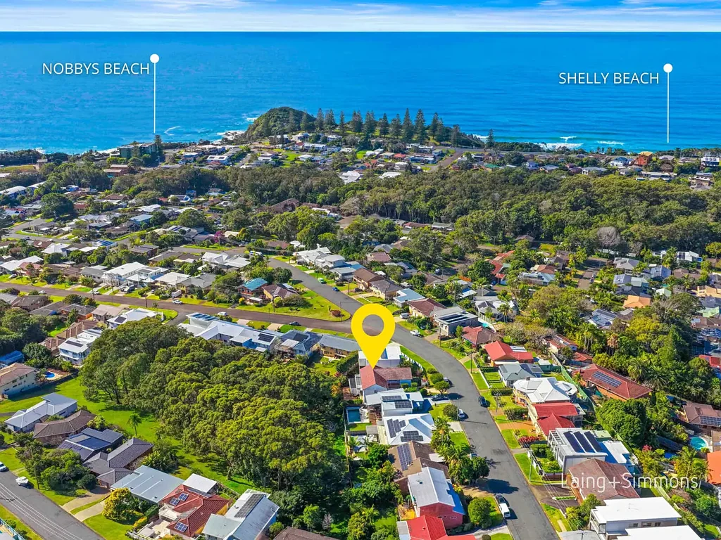 Port Macquarie 4chambre Ocean Views & Endless Potential in a Tightly Held Coastal Enclave