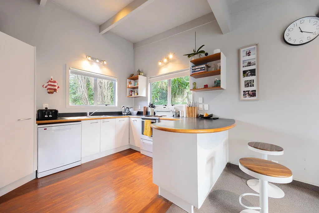 Raumati South 2 Bedroom Coastal Ease, Tucked Among the Trees