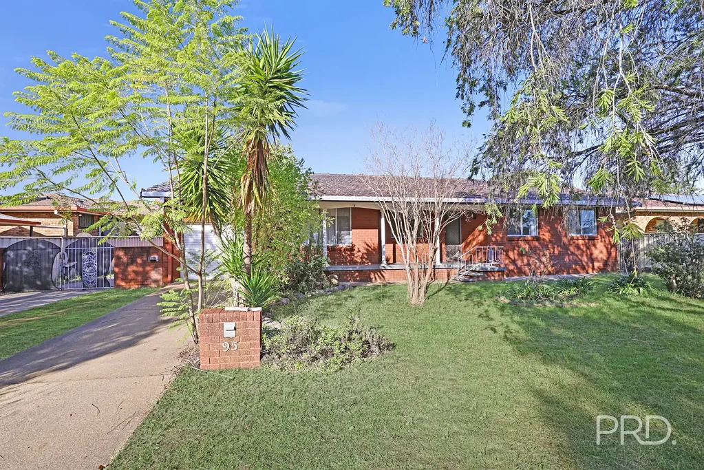 Tamworth 4房  Investment Opportunity - Solid Brick Home in South Tamworth