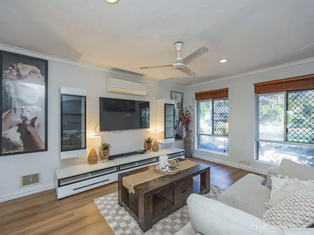 4 Island Place, Heathridge, WA 6027