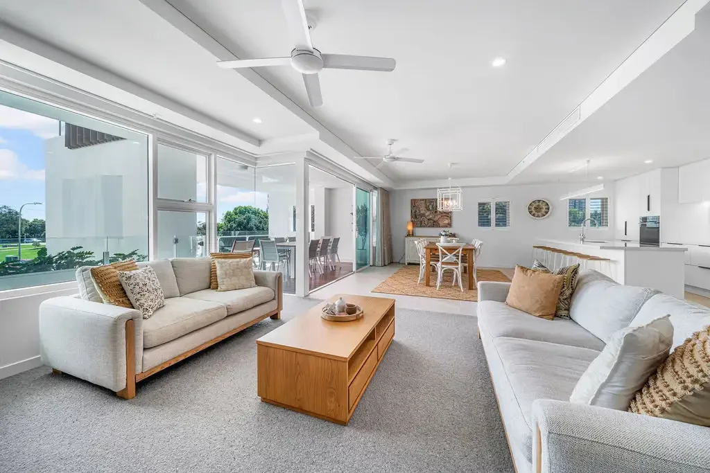 Maroochydore 3房  STUNNING COASTAL LUXURY IN COTTON TREE