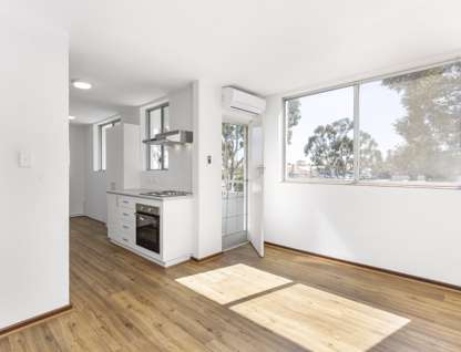 40/96 Guildford Road, Mount Lawley, WA 6050, 2 Bedrooms, 1 Bathrooms, Apartment
