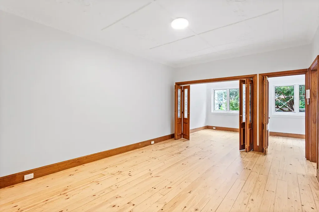 Freshly Renovated Apartment in Prime Rose Bay Location