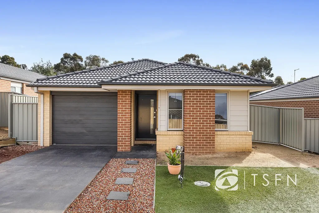 MODERN THREE BEDROOM HOME
