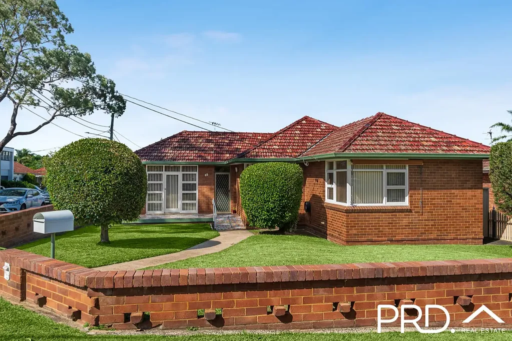 45 Burns Road, Picnic Point, NSW 2213