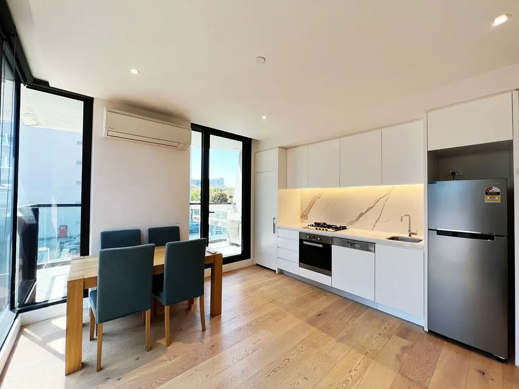 Luxurious Living in the Heart of Melbourne