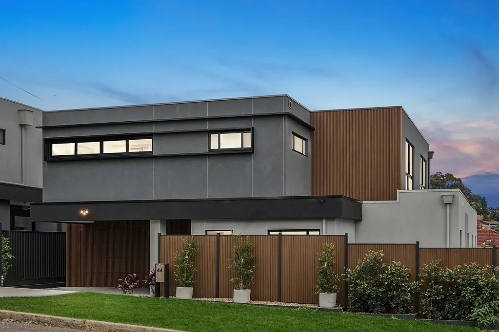 Condell Park 4 Bedroom Brand new luxurious four bedroom family home