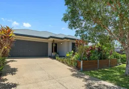 40 Landsborough Drive, Smithfield