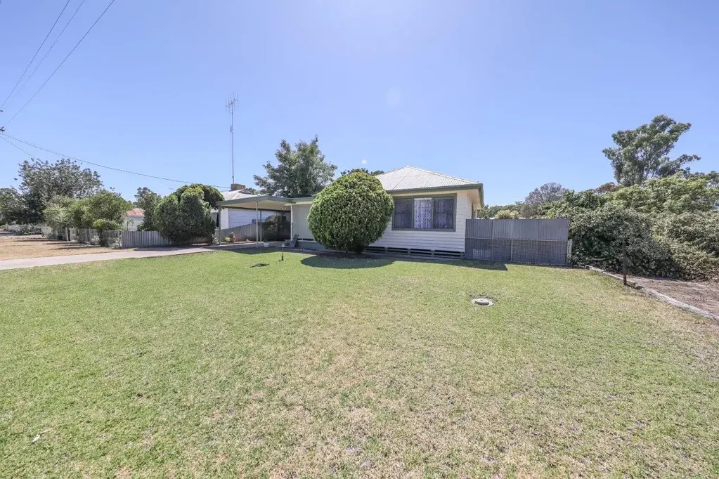 Koondrook 3ห้องนอน Charming Weatherboard Home Ready for Your Next Journey