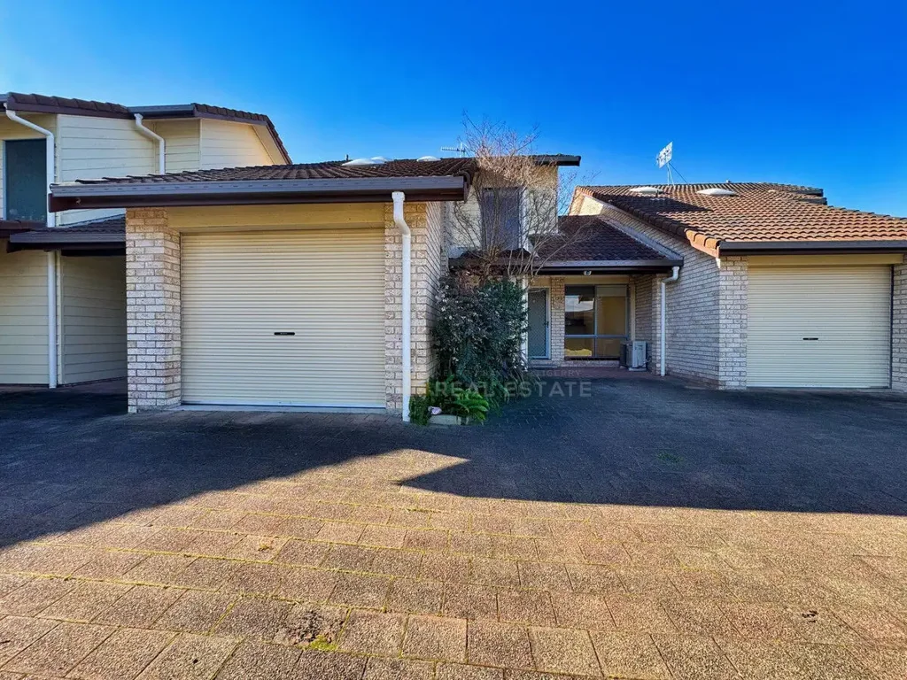 Easy Coastal Living in Peaceful Fingal Bay