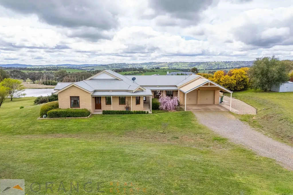 4 John Carroll Lane, Orange, NSW 2800