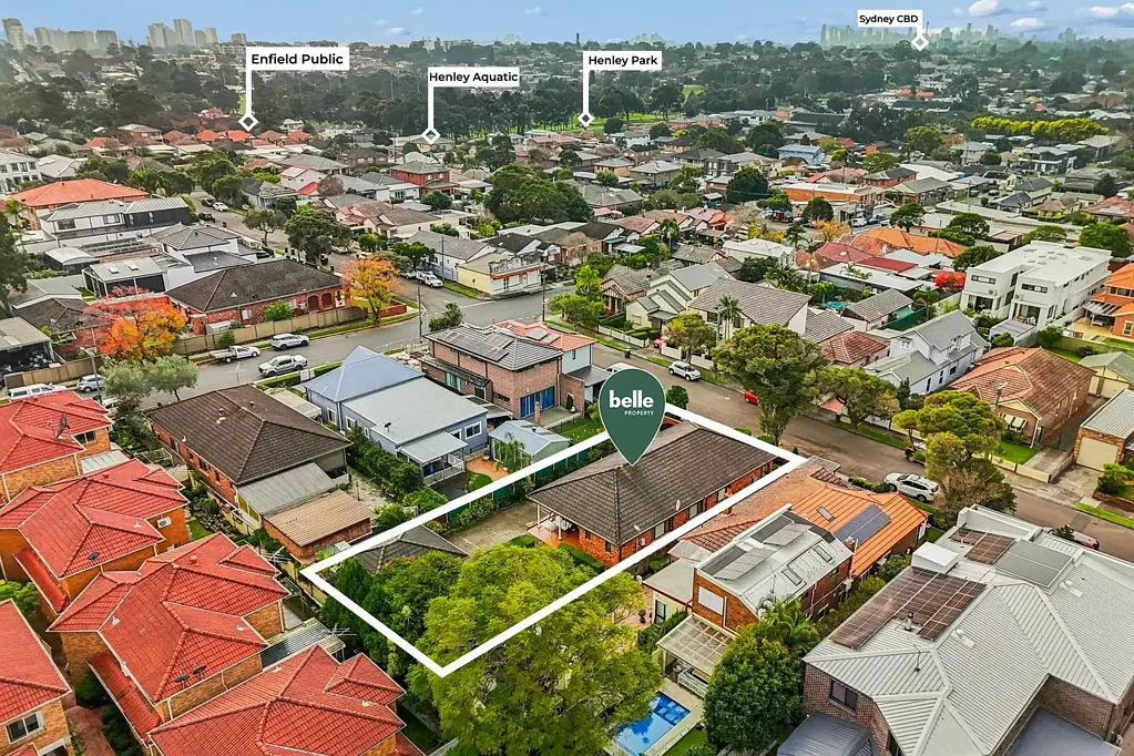 Croydon Park 4 Slaapkamer Double Brick Glamour with Endless Potential