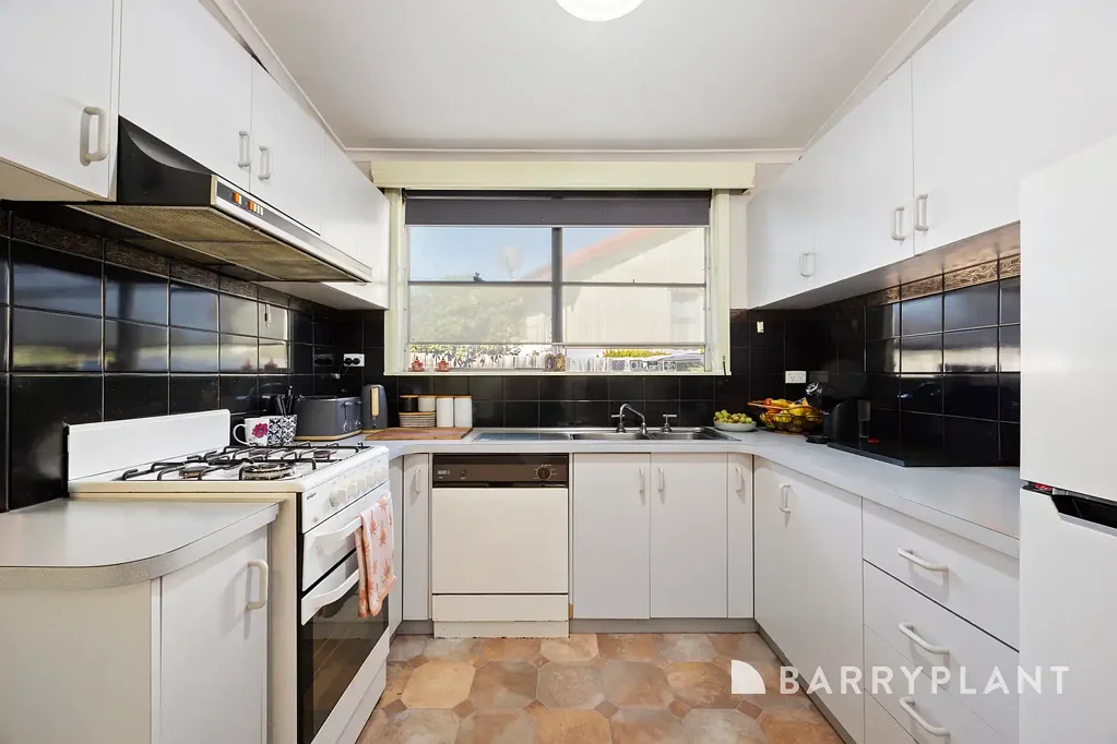 Korumburra 3Zimmer MUST BE SOLD - Owners have purchased their dream home!