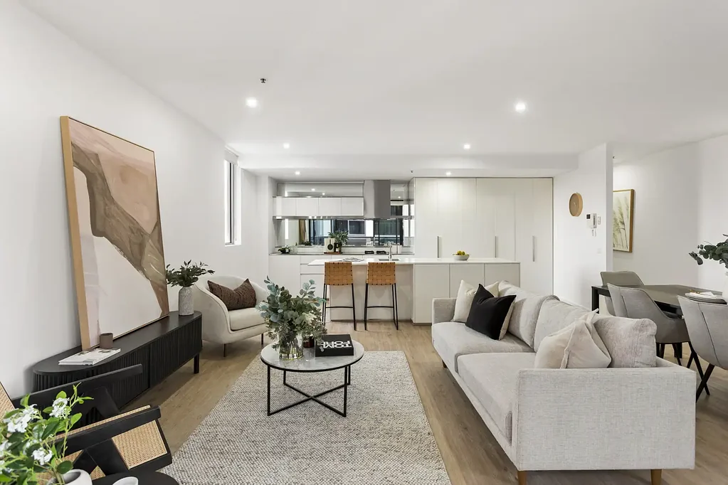 Fitzroy 2房  Expressions of Interest Closing Monday 10th August at 2:00pm