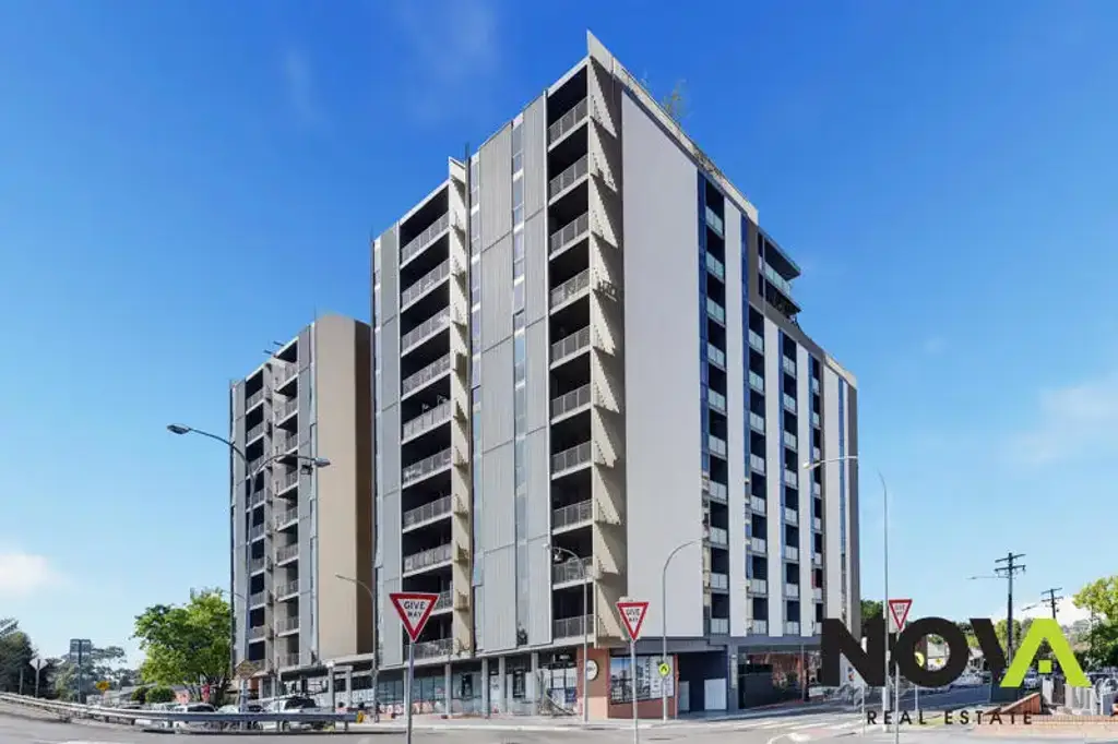 Lidcombe 1Moenga One-Bed with a Generous Study in Prime Location !