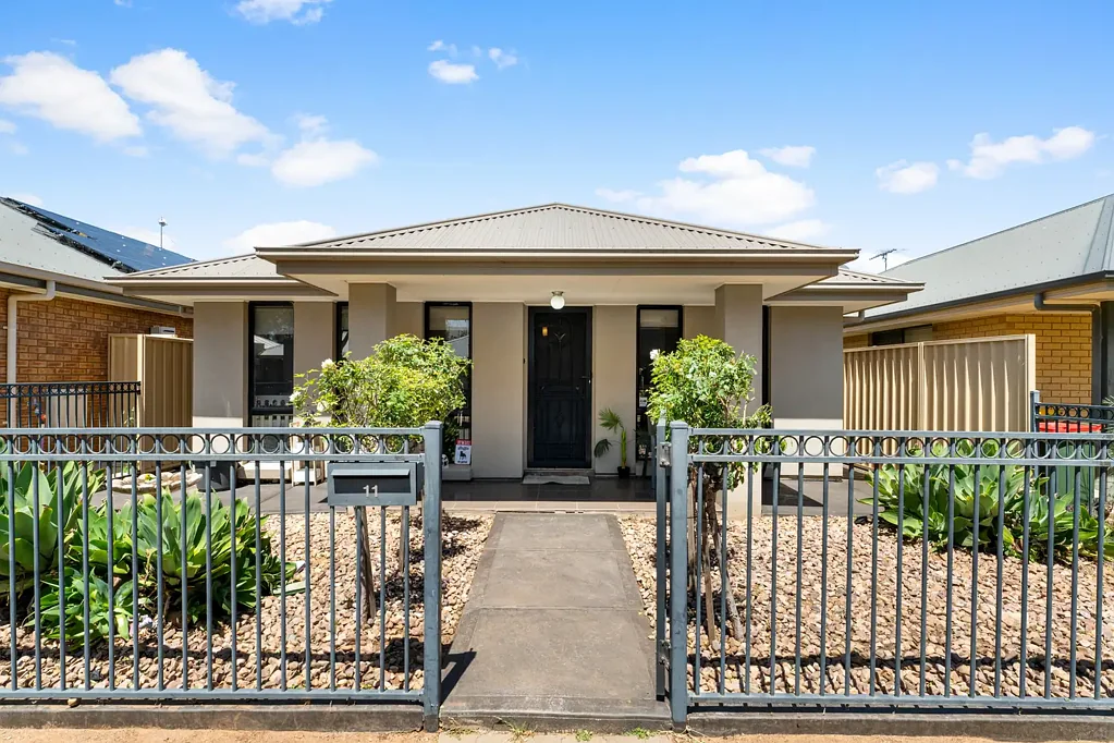 11 Whiteley Street, Munno Para, SA 5115