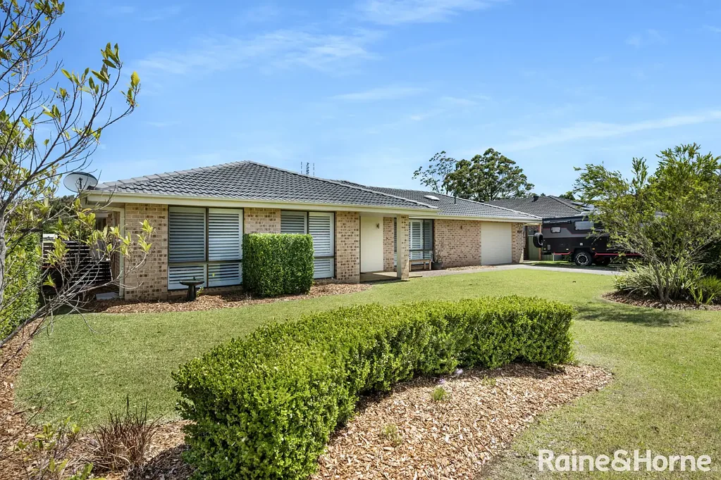 4 Cavalier Parade, Bomaderry, NSW 2541