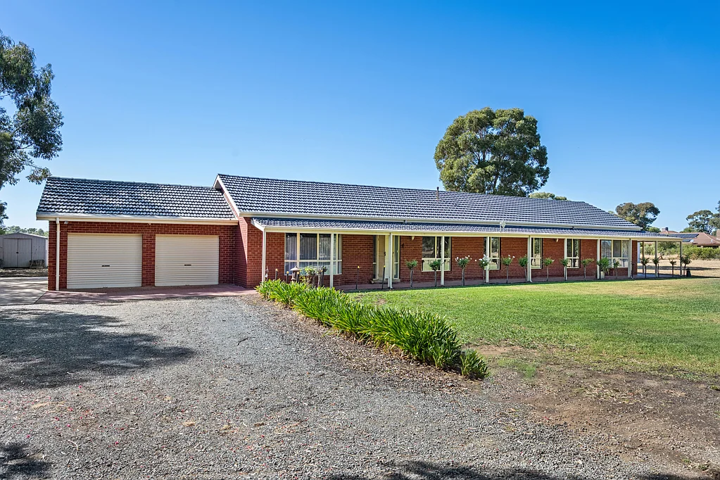 8666 Northern Highway, Echuca, VIC 3564