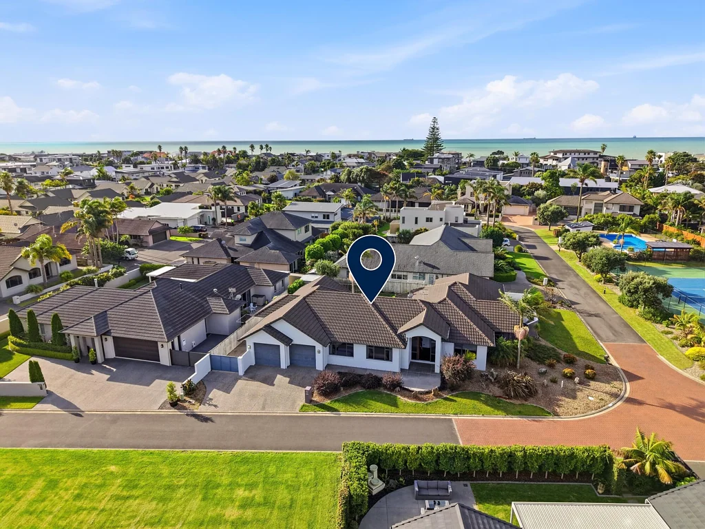 Papamoa 4房  Timeless coastal living, space and substance