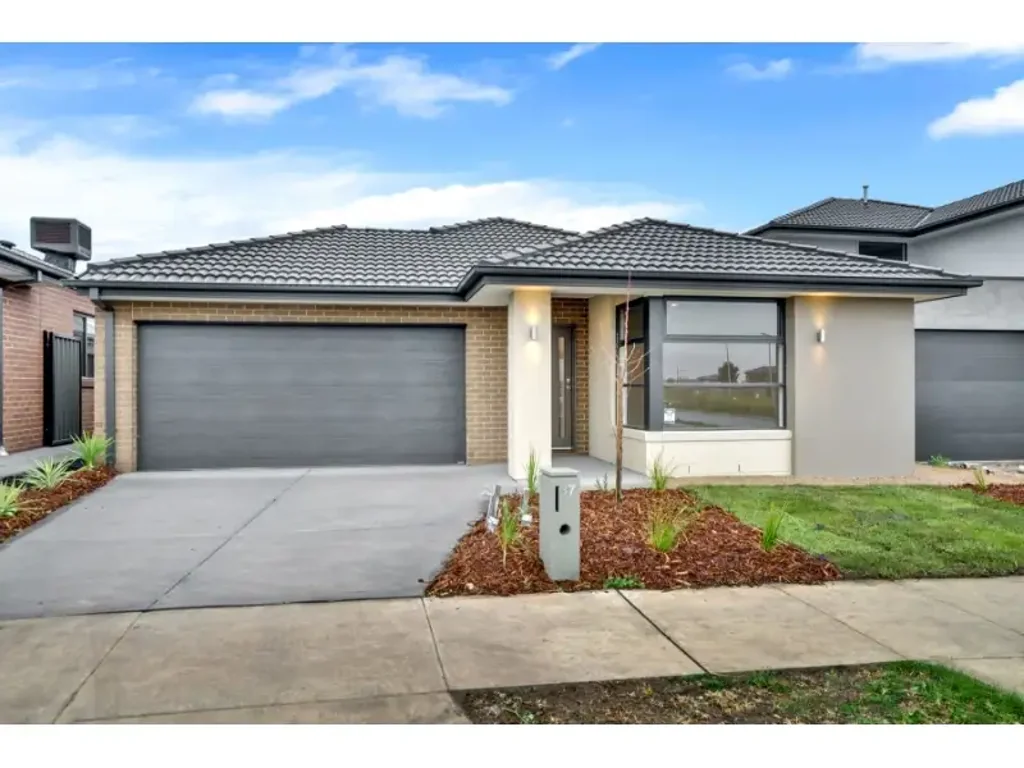 Spacious & Stylish Family Home – Comfort, Convenience & Lifestyle
🏡 For Lease – 37 Oodgeroo Road, Kalkallo VIC 3064