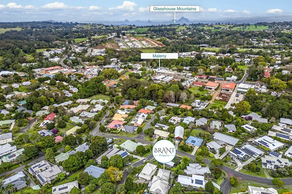 Maleny 2 Slaapkamer Elevated, Easy-Care Living a Stroll from Maleny's Main Street