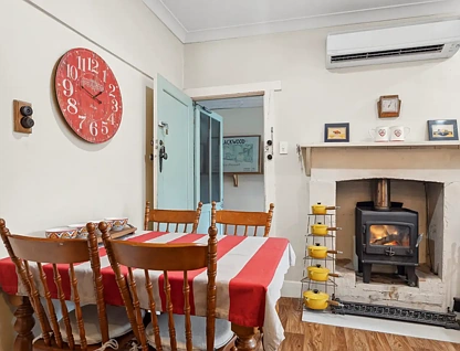 28 View Crescent, Blackwood, VIC 3458, 2 ਕਮਰੇ, 1 ਬਾਥਰੂਮ, House