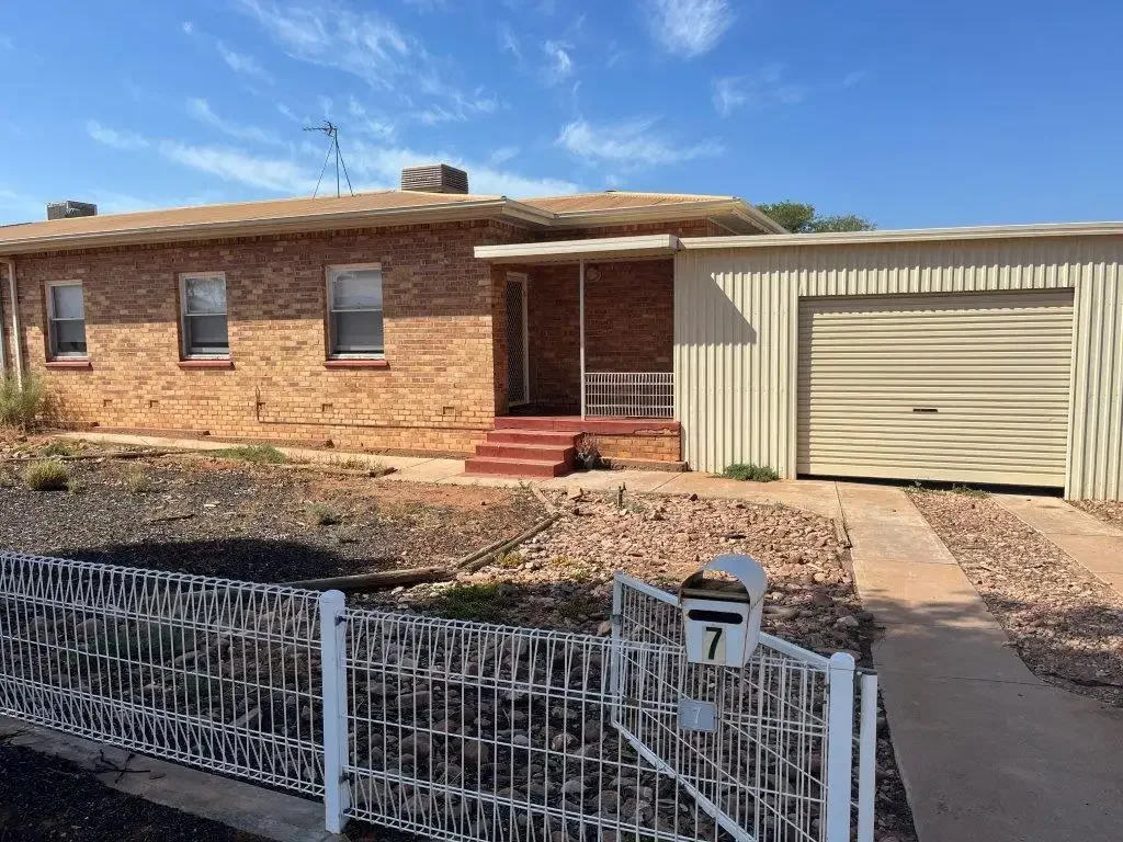 3 Bedroom Centrally Located