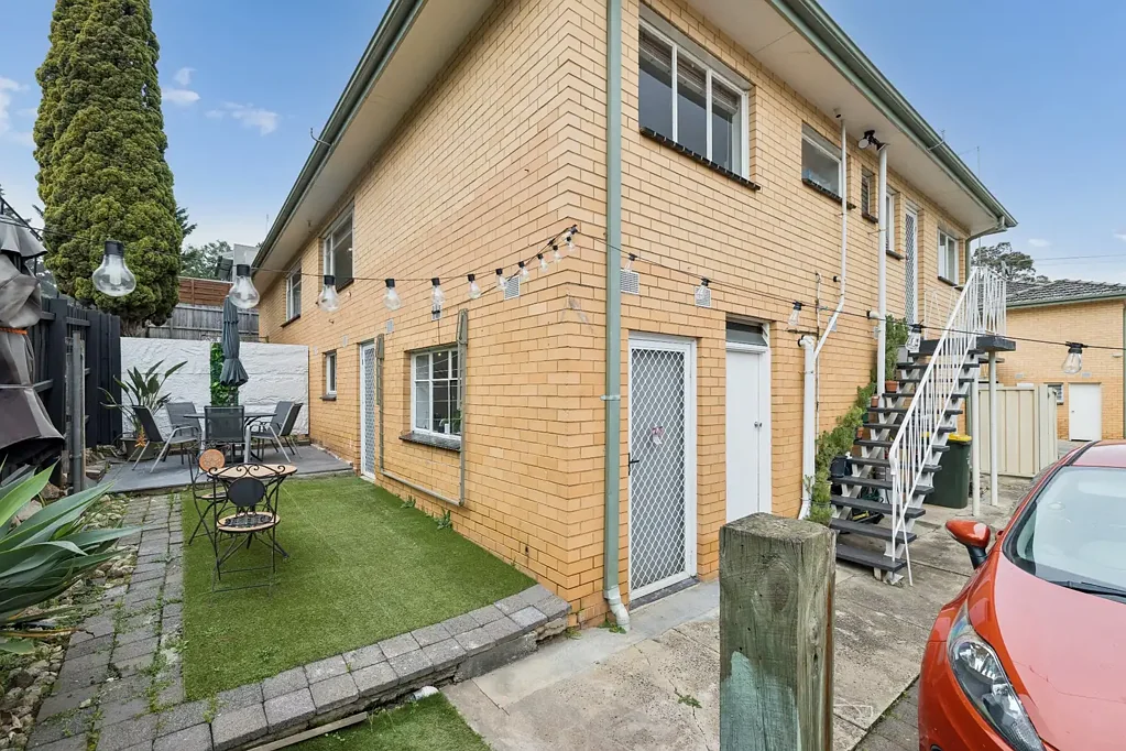 Niddrie 2房  Renovated, Remarkably Spacious & Full of Surprises