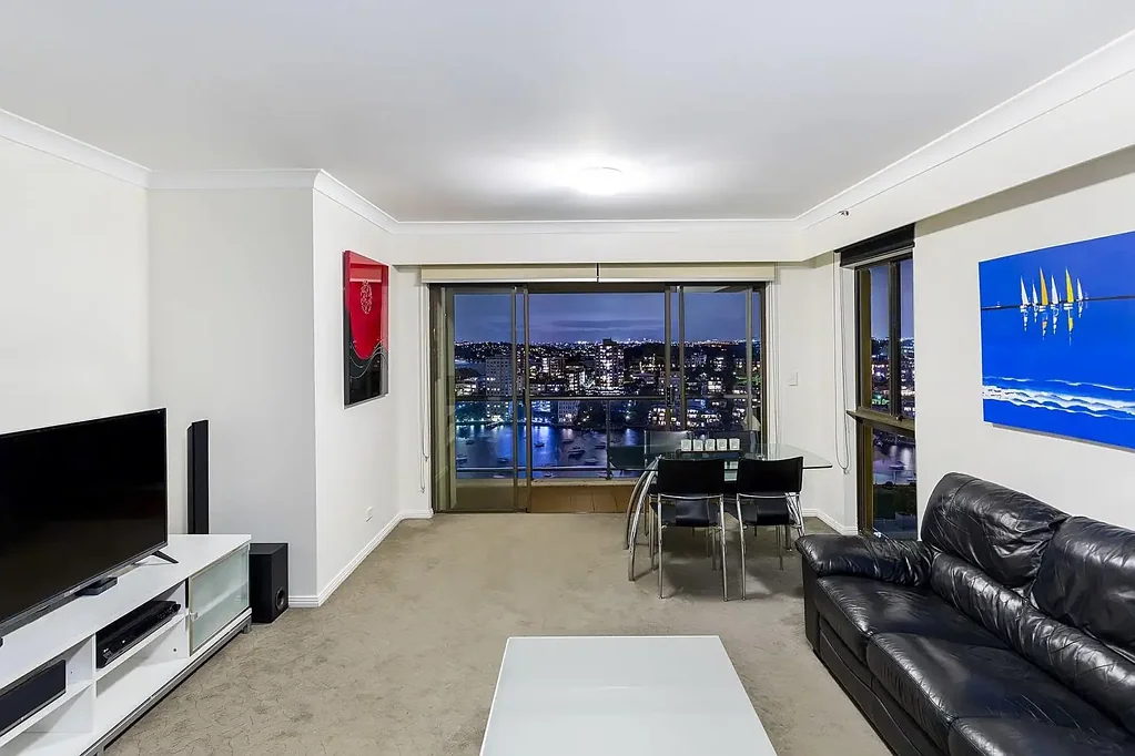 Sky-High Elegance with Unrivalled Sydney Harbour Views