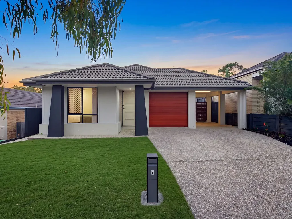 Heathwood 4 Bedroom Beautiful Heathwood Home | Space, Lifestyle & Location
