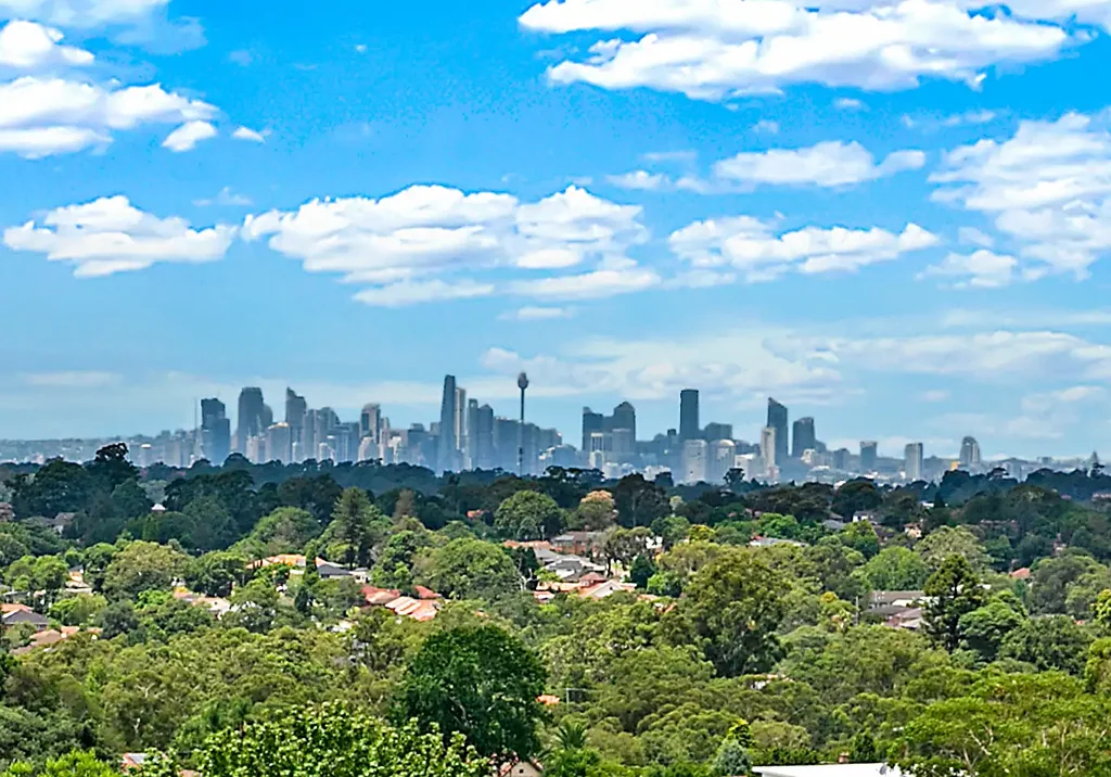 Massive 128sqm East Facing with City Views in a Luxurious Apartment