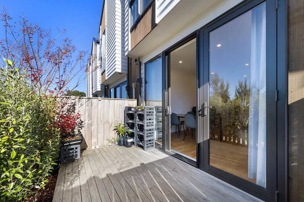 Wiri 2房  Must Sell Freehold with Immediate Returns