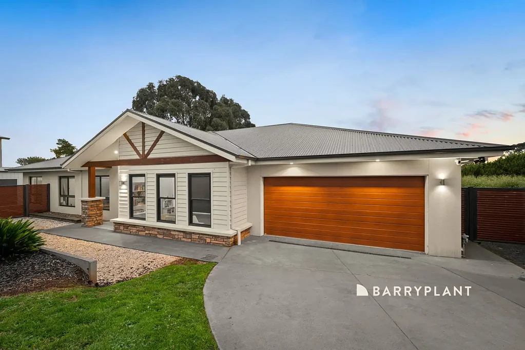 Drouin 4 Bedroom The Complete Family Package in Jacksons View
