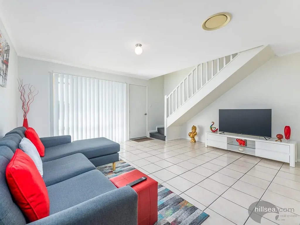 Coombabah 3Zimmer PEACEFUL RESORT-STYLE LIVING, SURROUNDED BY NATURE - YOUR PRIVATE ESCAPE AWAITS