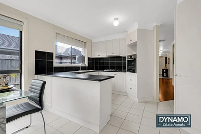 38 Thames Way, Roxburgh Park, VIC 3064, 3房, 2浴, House