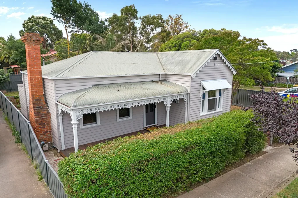 Gorgeous home in the heart of the hospital precinct