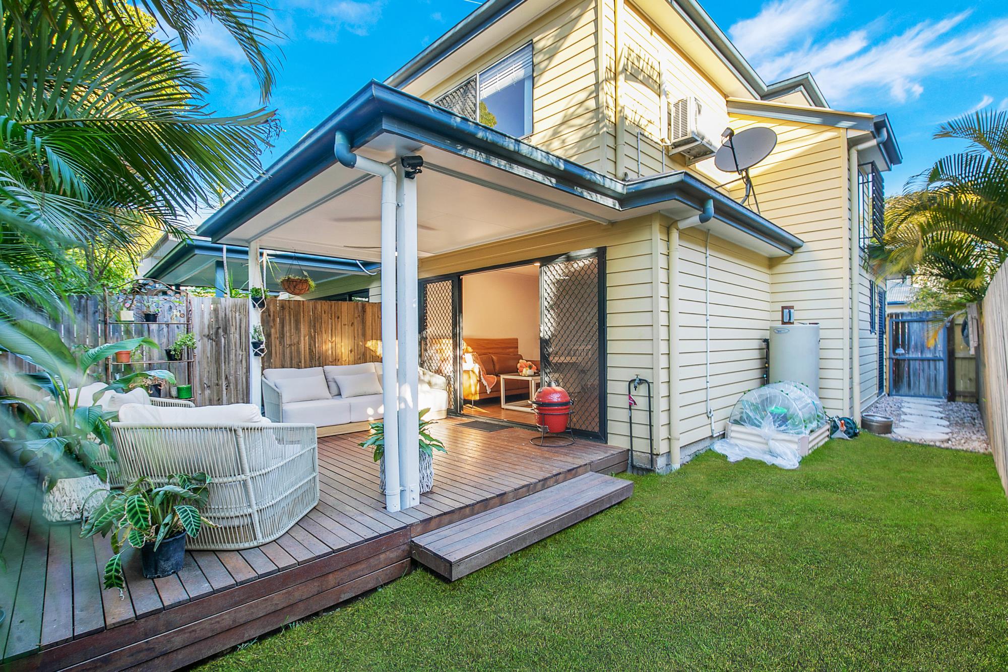 UNIT 3 29 GROSVENOR ST, YEERONGPILLY QLD 4105, 0 rūma, 0 rūma horoi, Townhouse