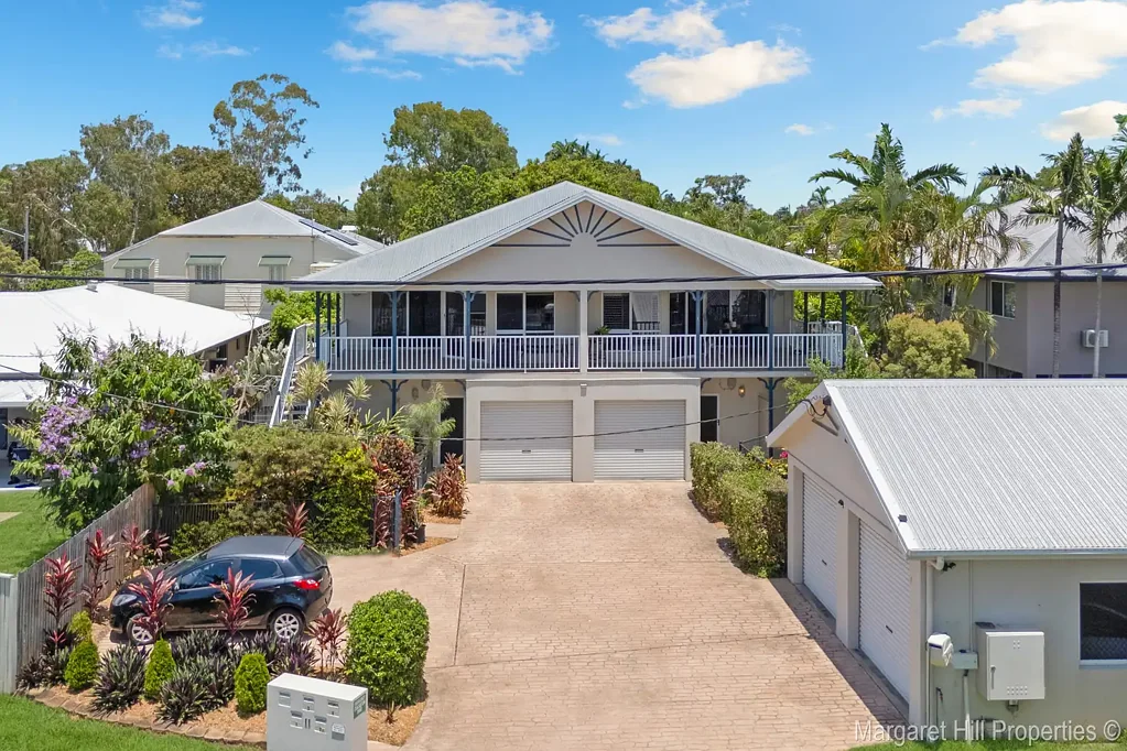 2/11 McIntosh Street, Hermit Park, QLD 4812