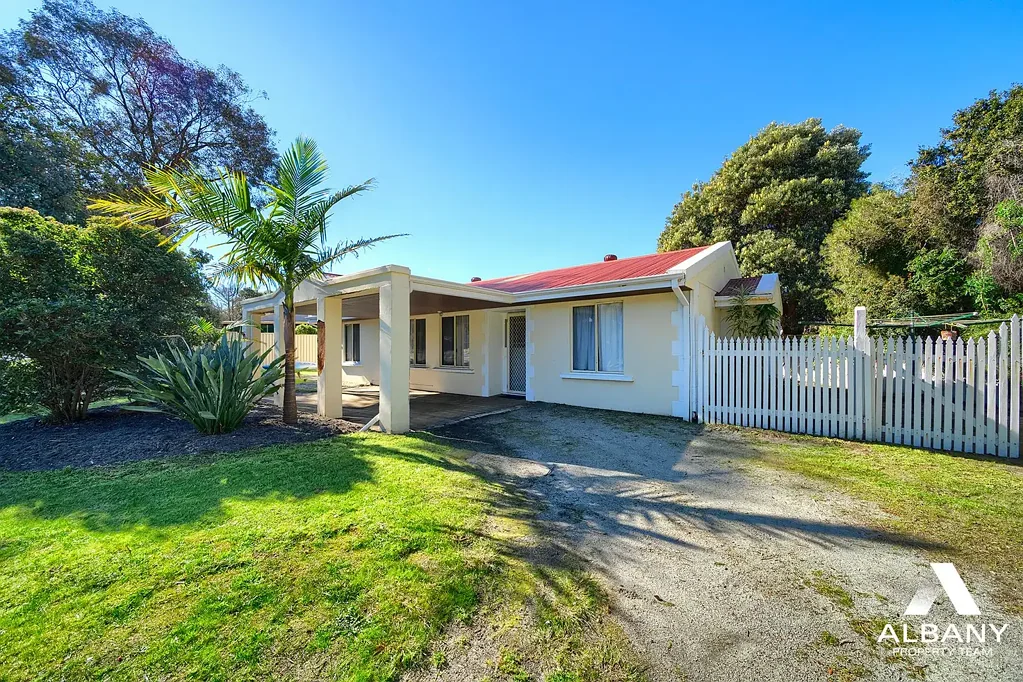 2 Rycraft Drive, Spencer Park, WA 6330