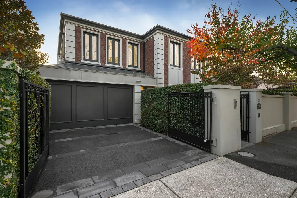 2a Moule Avenue, Brighton, VIC 3186