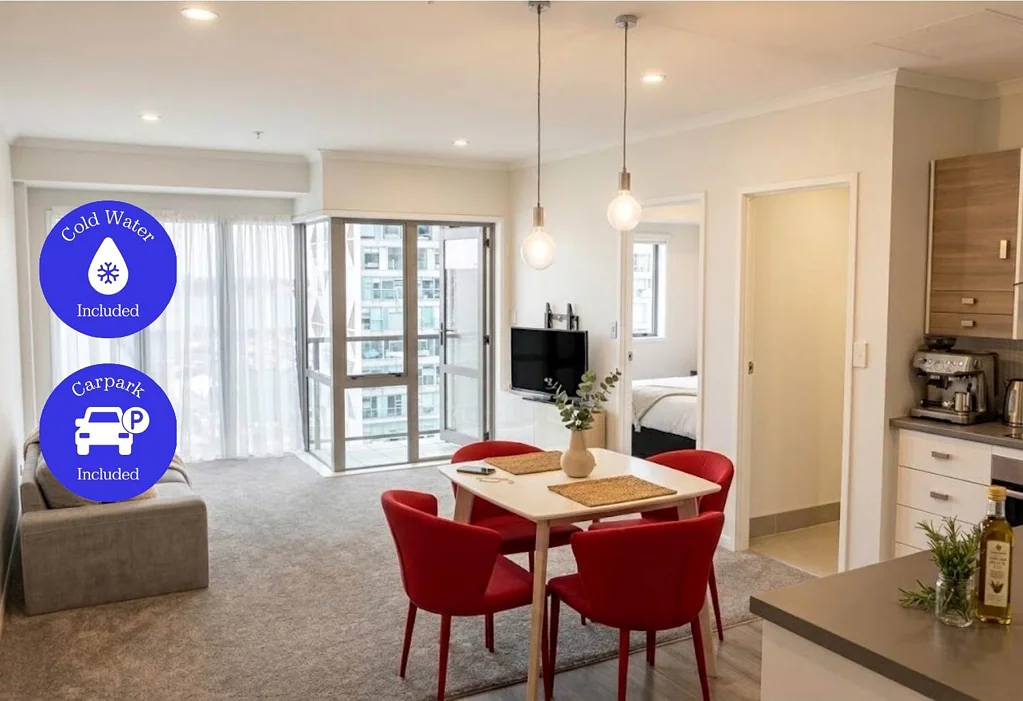 1 Bed 1 Bath, 1 Car Park in Tower Hill