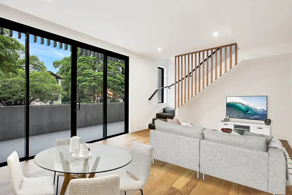 NEAR NEW LUXURY 1 BEDROOM APARTMENT WITH PARKING & SET OVER 2 LEVELS WITHIN THE PREVUE COMPLEX