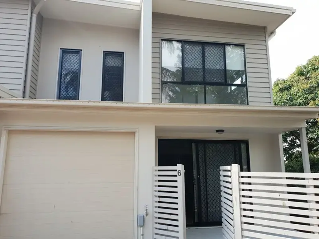 6/8 Macquarie Street, Booval, QLD 4304